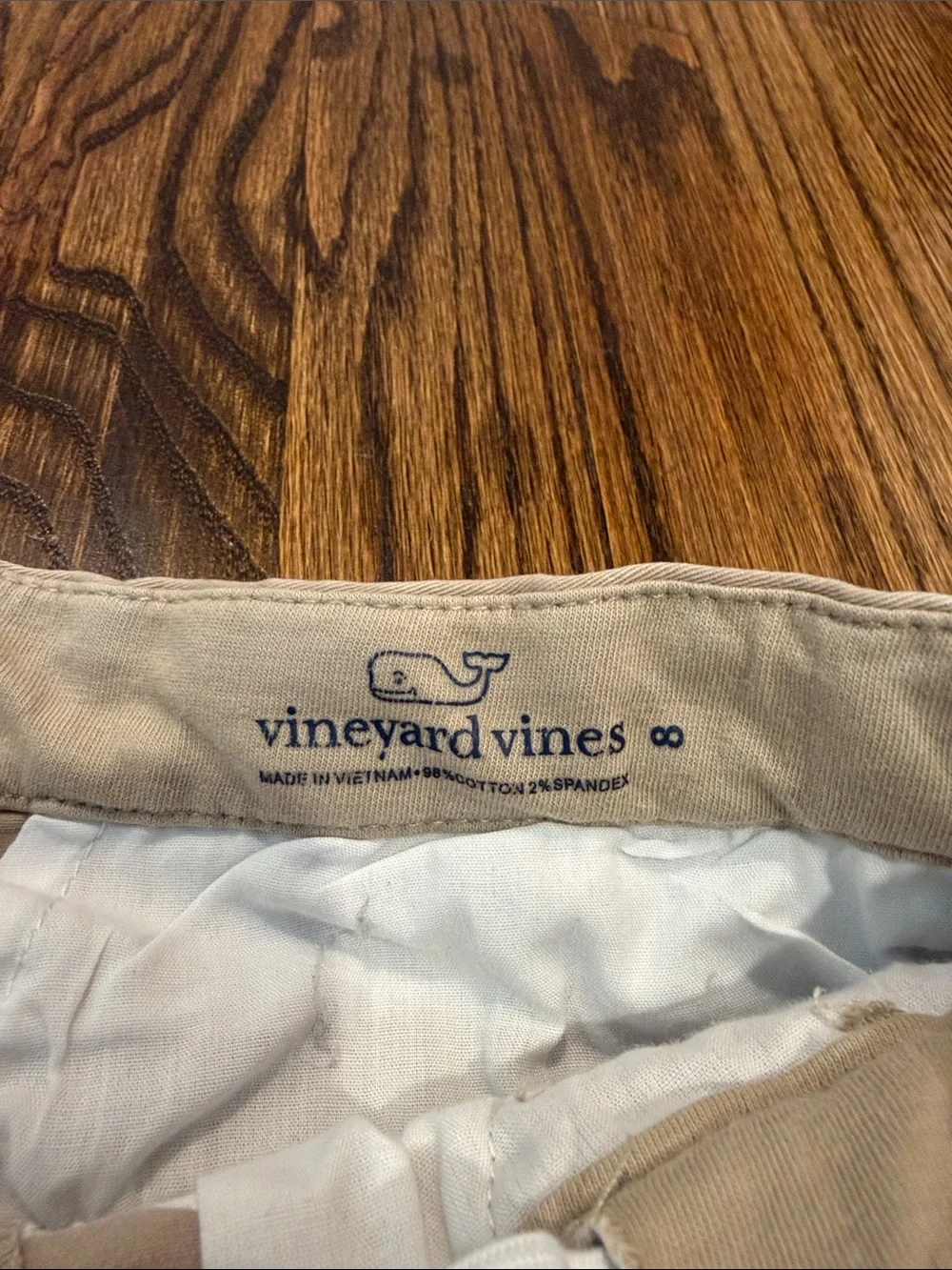 Vineyard vines boys breaker short size 8 khaki